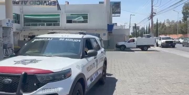 Asalto a cuentahabiente en Calzada Zavaleta.