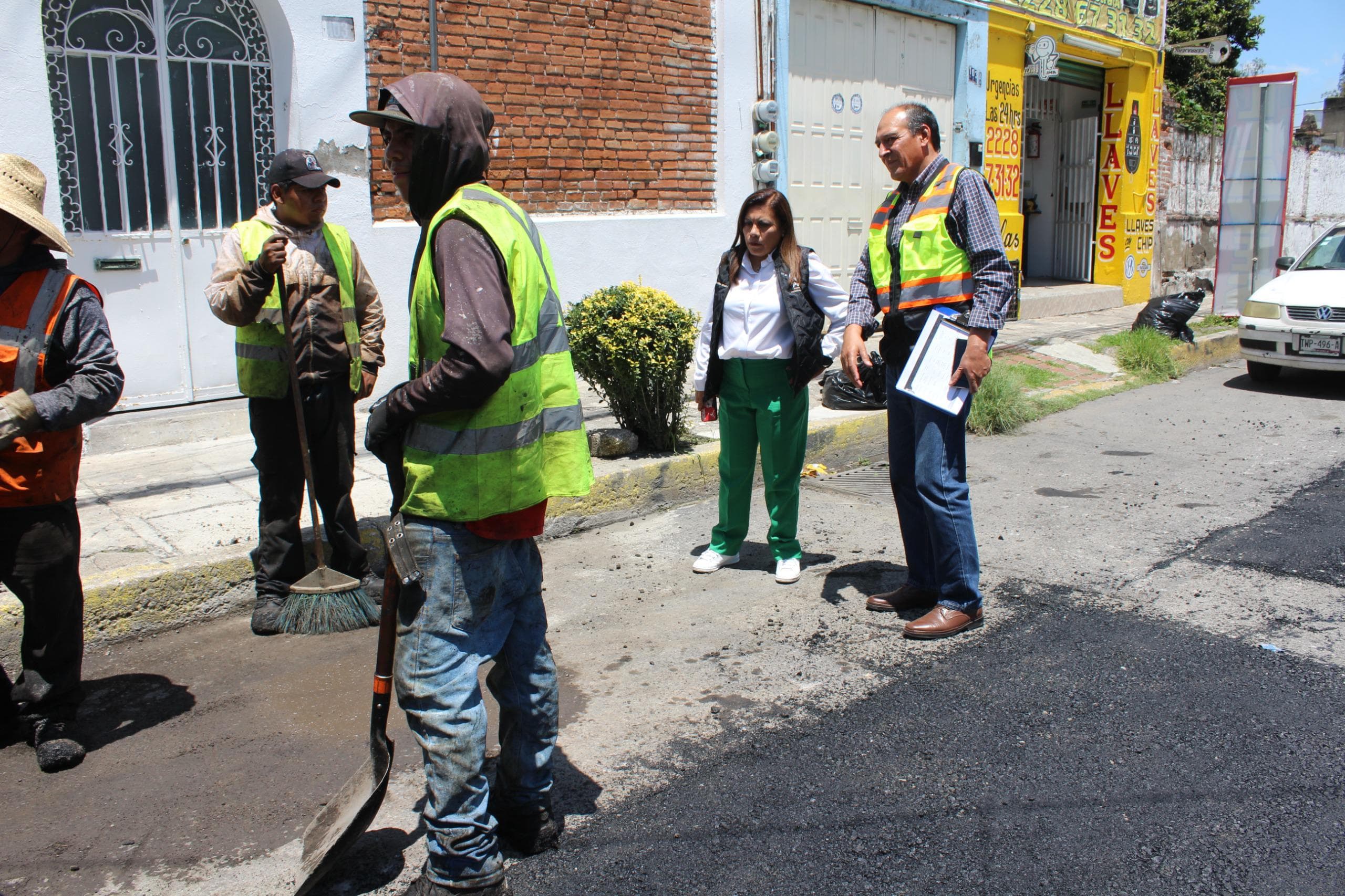 Supervisan trabajos de bacheo en Puebla