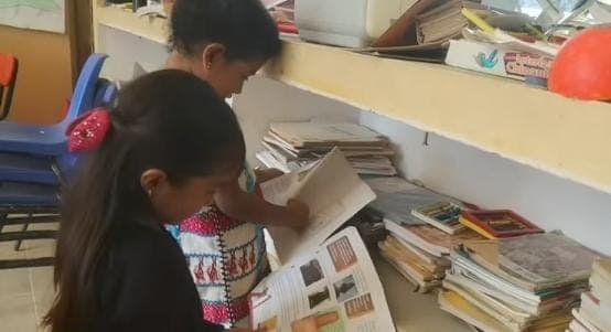 Proponen al Congreso de Puebla regular uso de celulares en las escuelas