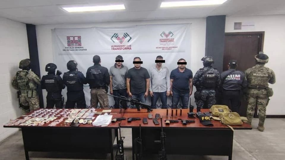 Detienen a cuatro hombres que se hacían pasar por policías en Chiapas