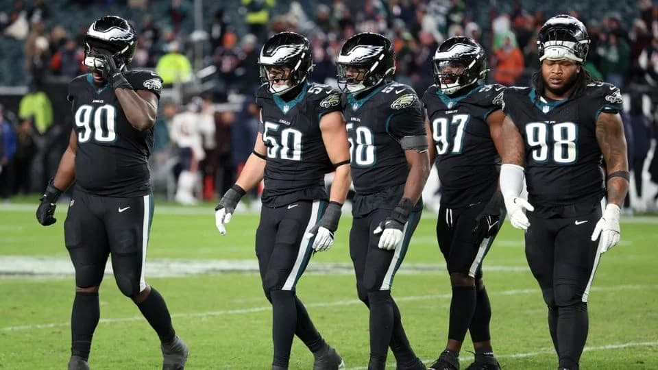Aficionados de Eagles vandalizan casa del coordinador ofensivo tras derrota ante Bears