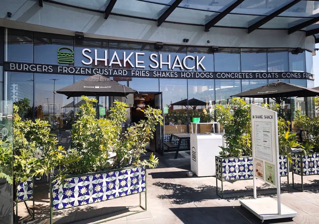 Robó las ventas del día de Shake Shack de Vía San Ángel