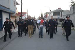 Recorre titular de la SSC colonia Universidades para atender temas de seguridad