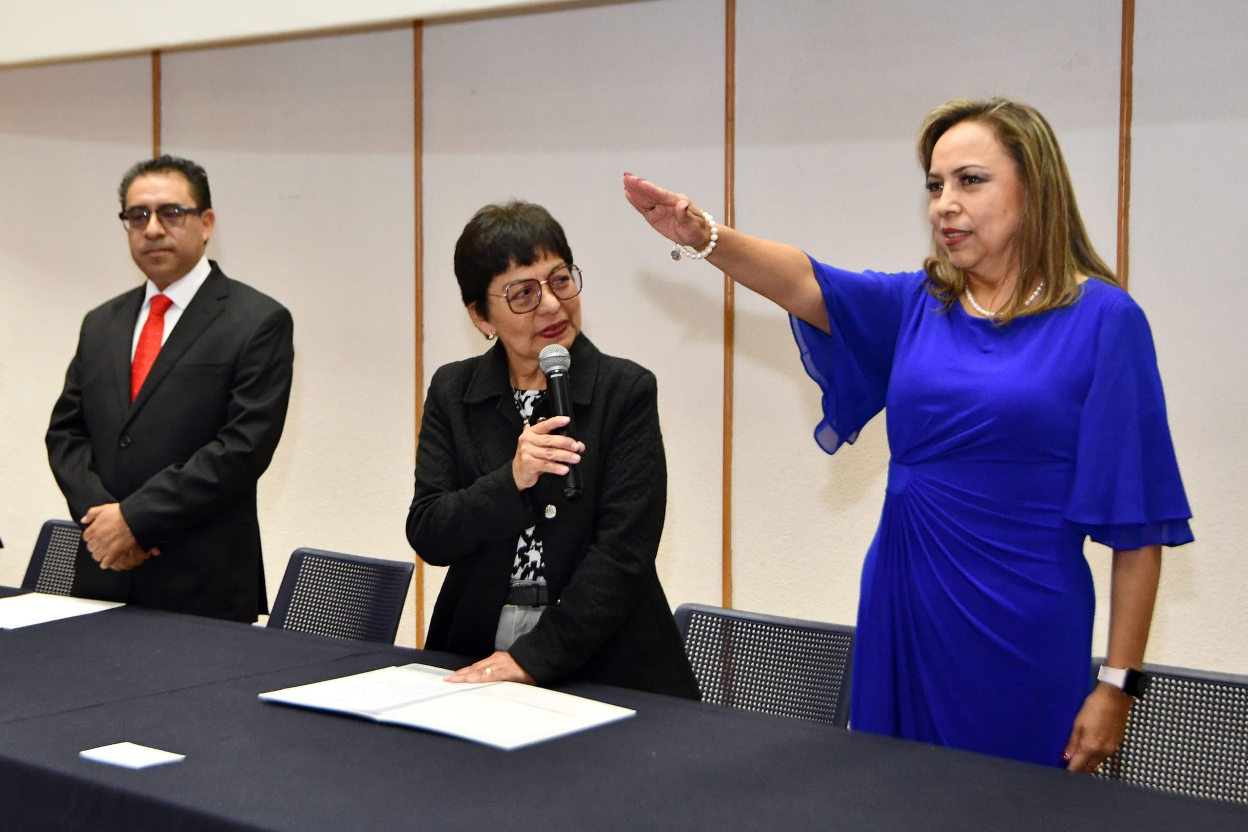 Rectora de la BUAP encabeza informe y toma de protesta en la Facultad de Administración