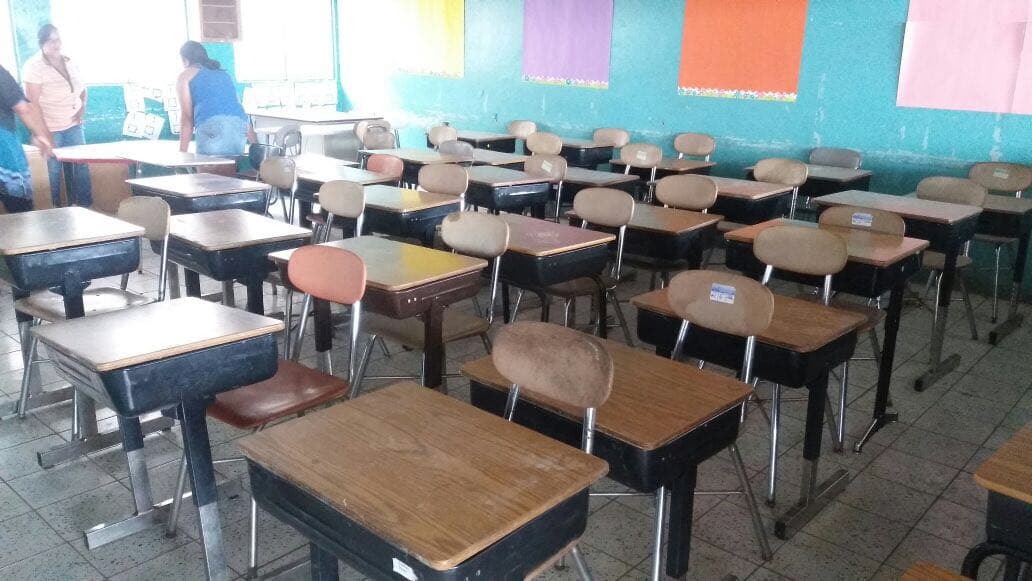 Investigan intoxicación de alumnas en secundaria de Tzompantepec