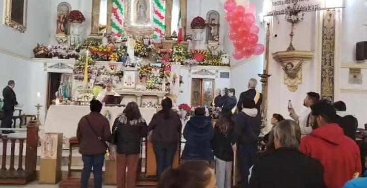 Feligreses celebran a la Virgen de Guadalupe en el Santuario local