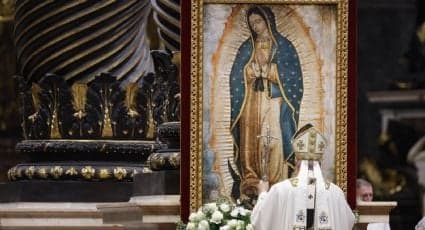 Papa pide protección para jóvenes ante crimen y adicciones